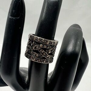 Gorgeous Marcasite and nickel tone ring